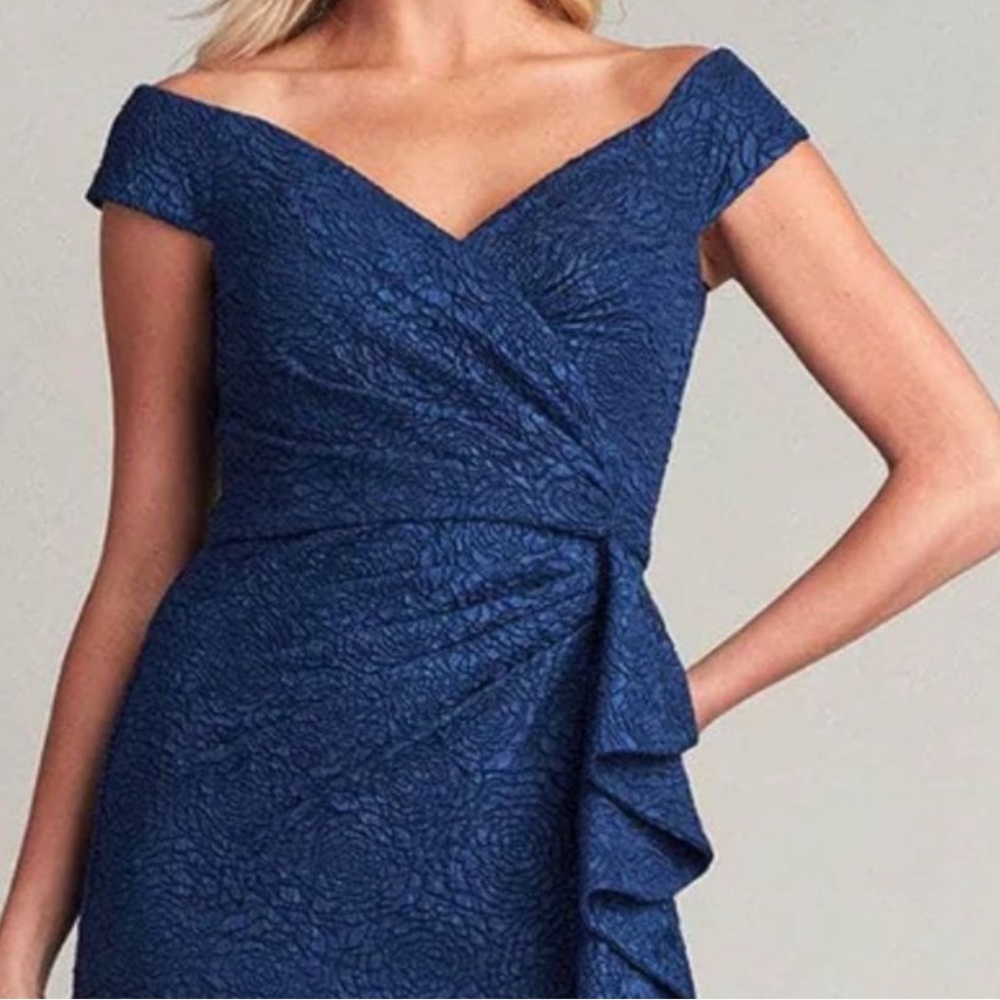 Tadashi Shoji Blue Ruched Gown size 10 ($458)